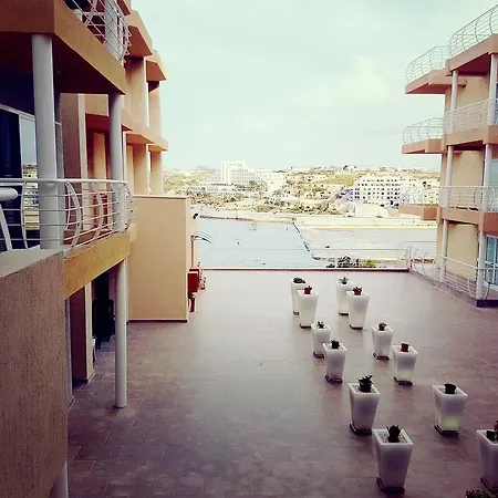 Ocean Drive Terrace St. Paul's Bay